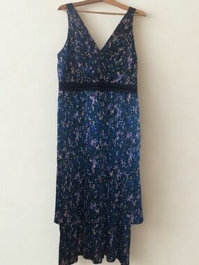Banana Republic Sleeveles Dress Sz12 Pleated Tiered Floral Midi V-Neck wedding